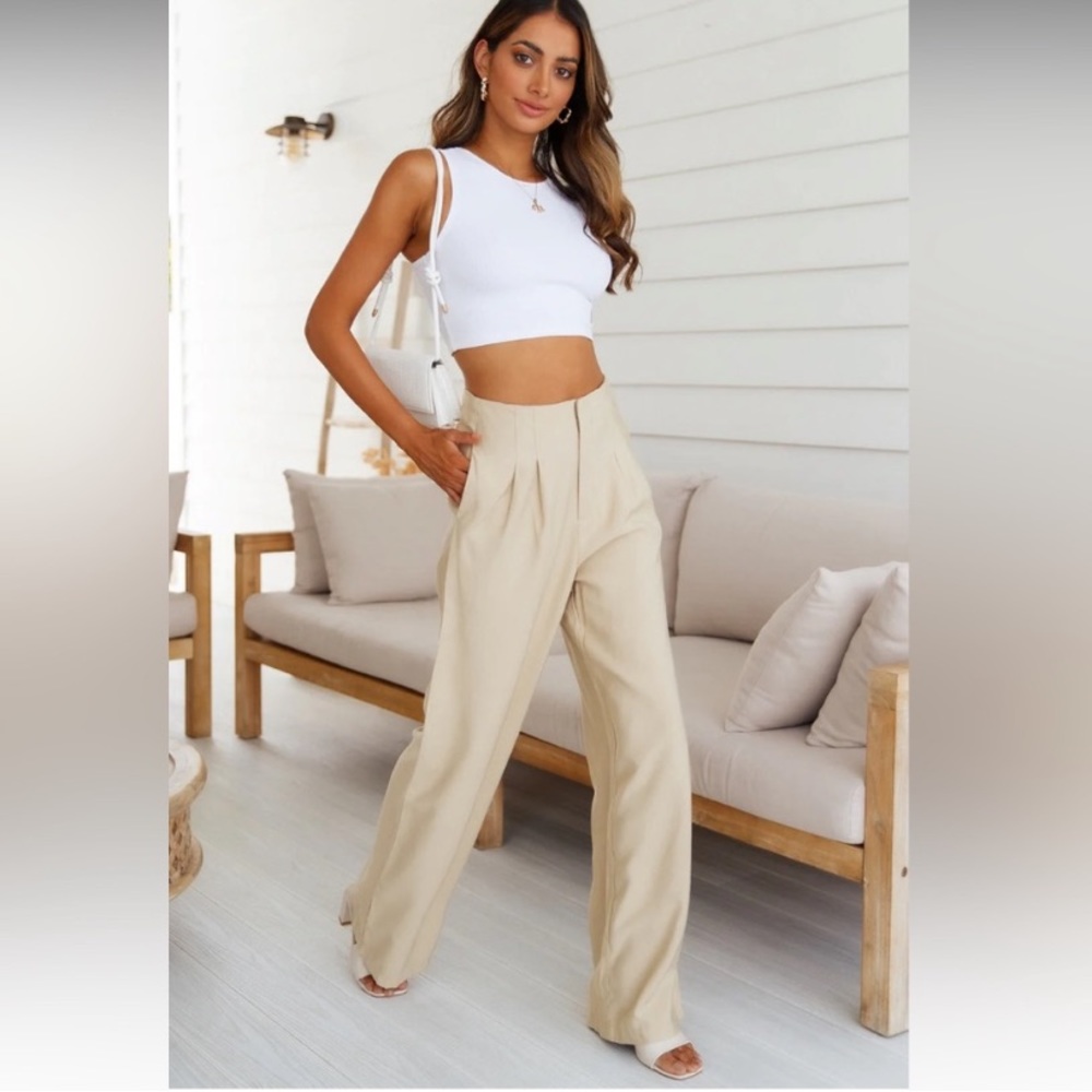 Hello Molly Lioness Soho Pants - size small NWOT